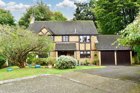 4 bedroom detached house for sale, Beech Holt, Leatherhead KT22