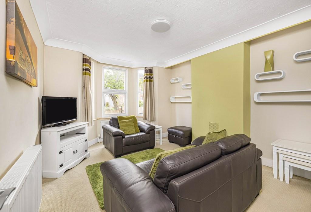 Thayers Farm Road, Beckenham, Kent 2 bed semidetached house for sale