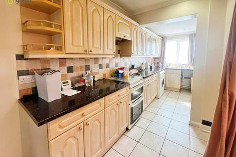 170 Appleton Avenue, Great Barr, Birmingham, B43 5NB