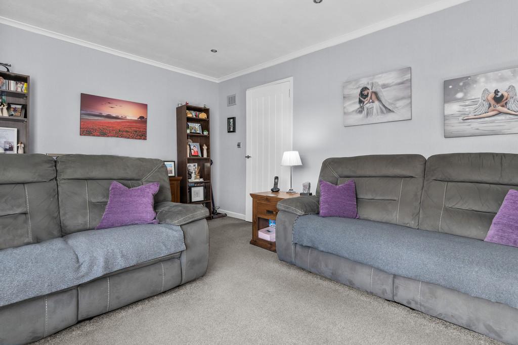 7 Lewis Court, Hallglen, FK1 2PJ 3 bed terraced house for sale £122,995