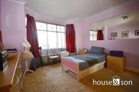 4 bedroom chalet for sale, Mcwilliam Road, Bournemouth