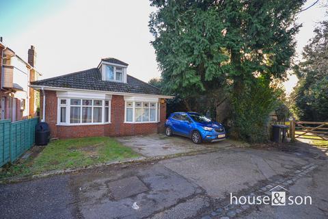 4 bedroom chalet for sale, Mcwilliam Road, Bournemouth