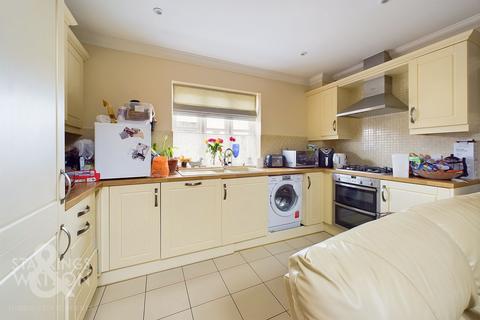 2 bedroom coach house for sale, Tudor Rose Way, Harleston, IP20