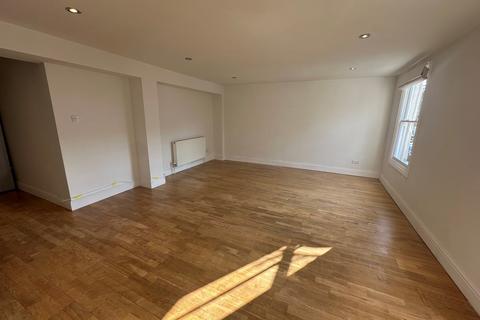 2 bedroom flat to rent, Amwell End, Ware SG12