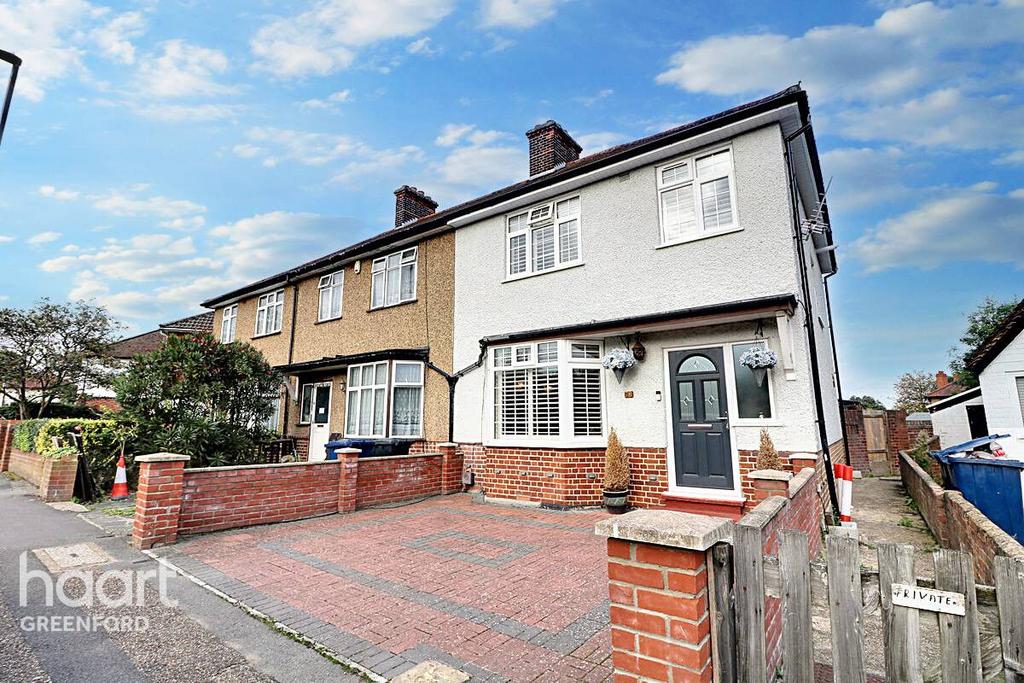 Windmill Lane, Greenford 3 bed semidetached house for sale £535,000