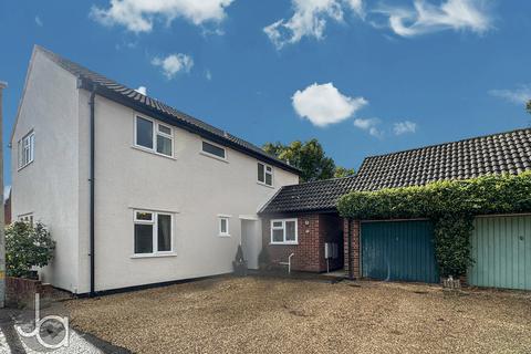 5 Arbour Way, Colchester, CO4 9BD