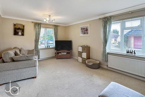 5 Arbour Way, Colchester, CO4 9BD