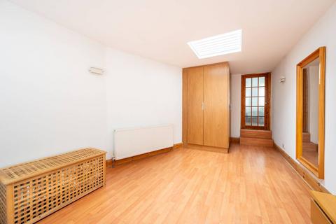 4 Highcroft Avenue, Wembley, HA0 1TG