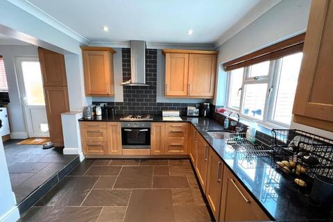35 Baring Road, Northampton, NN5 7BA