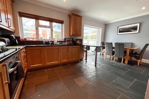 35 Baring Road, Northampton, NN5 7BA
