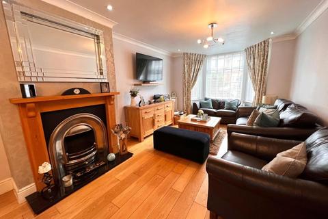 35 Baring Road, Northampton, NN5 7BA