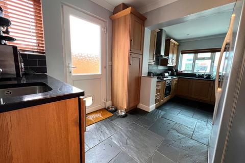 35 Baring Road, Northampton, NN5 7BA