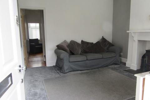 2 bedroom terraced house to rent, Swinfield Avenue, Chorlton, M21