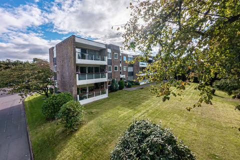 3 bedroom apartment for sale, Beechwood Court, Bearsden