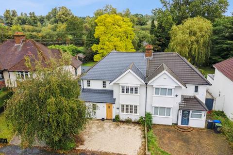 4 bedroom semi-detached house for sale,  Bathurst Walk, Richings Park SL0