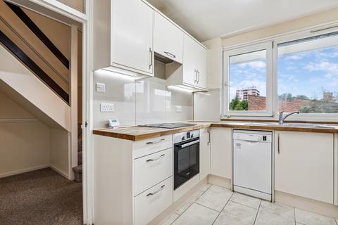 4 bedroom flat to rent, Caithness House, Twyford Street, London