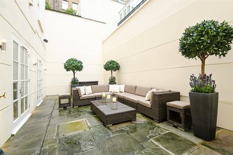 4 bedroom flat for sale, Upper Grosvenor Street, London