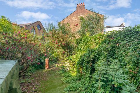 46 Heathfield Gardens, London, W4 4JX