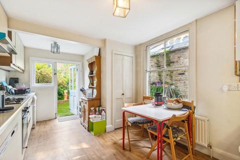 46 Heathfield Gardens, London, W4 4JX