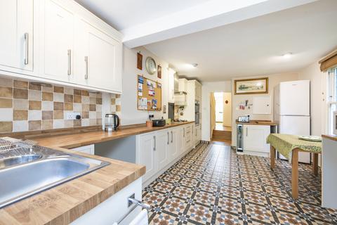 4 bedroom house for sale, Stanbridge Road, London