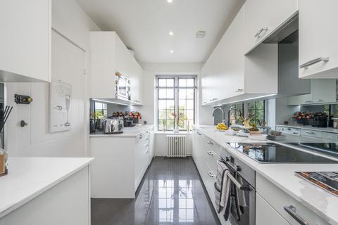 2 bedroom flat for sale, Glenalmond House, Manor Fields, London