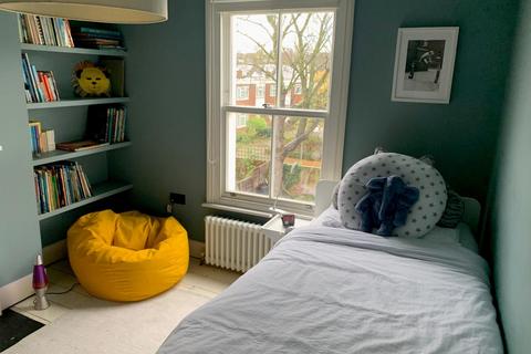 26 Milton Road, London, SE24 0NP