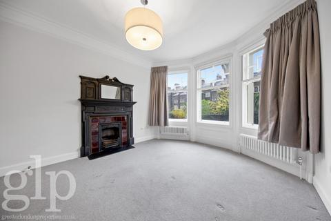 3 bedroom flat to rent, Ridgmount Gardens, London, Greater London, WC1E