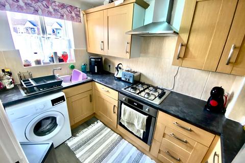 2 bedroom terraced house to rent, Stanstead Road