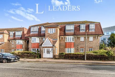 2 bedroom apartment to rent, Worcester Court, Sutton