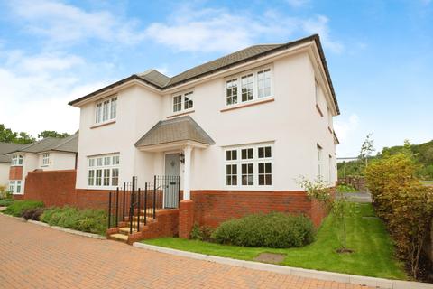 4 bedroom detached house to rent, Llwyn Y PIa, Lisvane, Cardiff