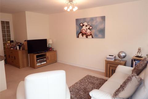 2 bedroom flat to rent, St James North, GL50 3PY