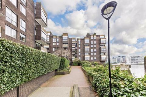 3 bedroom apartment to rent, Valiant House, SW11