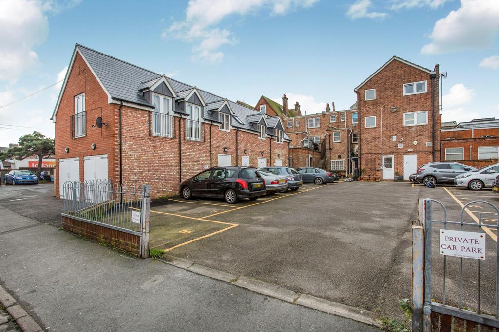 Felnor Walk, Felixstowe 1 bed apartment to rent £515 pcm (£119 pw)