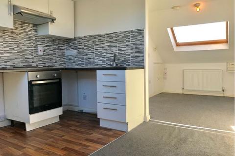 Studio to rent, Christchurch Road, Bournemouth