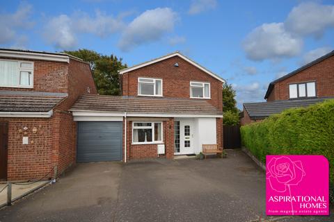 4 bedroom detached house for sale, Derling Drive, Raunds