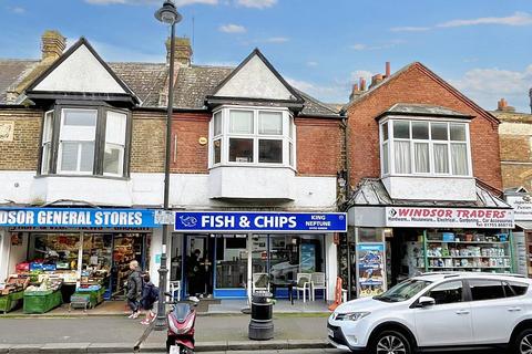 2 bedroom flat for sale, St. Leonards Avenue, Windsor SL4