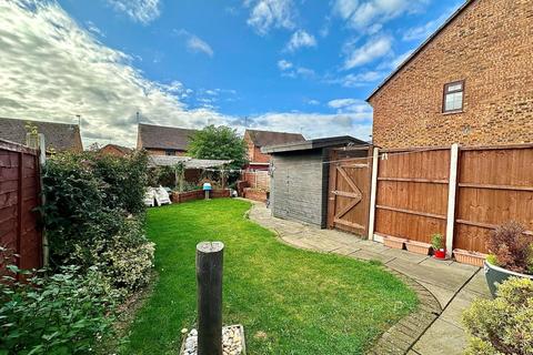 61 Downsway, Northampton, NN4 0TD
