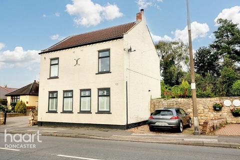 3 bedroom detached house for sale, Station Road, Barnby Dun, Doncaster