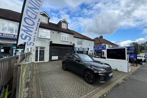 Property to rent, Hog Hill Road, Romford, ROMFORD