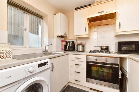 1 bedroom ground floor flat for sale, Franklin Way, Croydon, Surrey