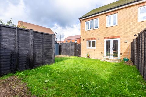 3 bedroom end of terrace house for sale, Niblett Close, Hunts Grove, Hardwicke, Gloucester