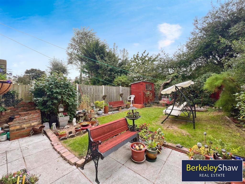 Rossett Road, Liverpool 5 bed semidetached house for sale £375,000