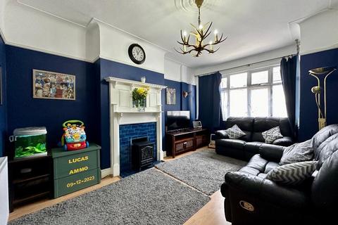 3 bedroom semi-detached house for sale, Westbury Road, Southend on Sea, Essex, SS2 4DL