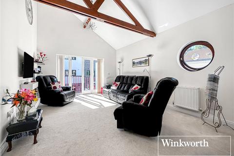 3 bedroom penthouse for sale, Coach House Mews, Dorset BH22