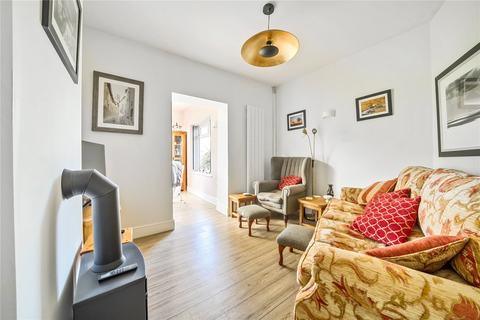 12 Curriott Hill Road, Crewkerne, TA18 8BW