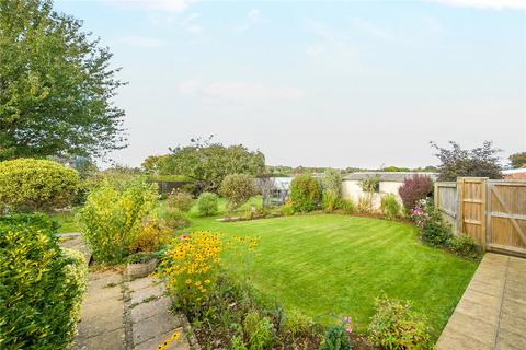 12 Curriott Hill Road, Crewkerne, TA18 8BW