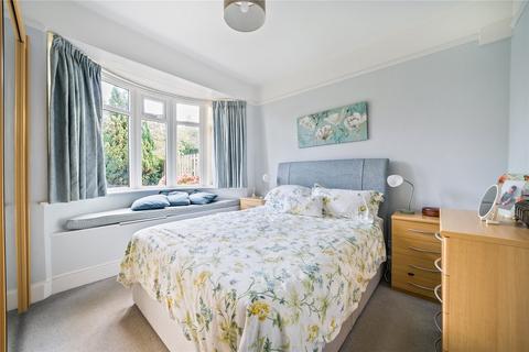 12 Curriott Hill Road, Crewkerne, TA18 8BW