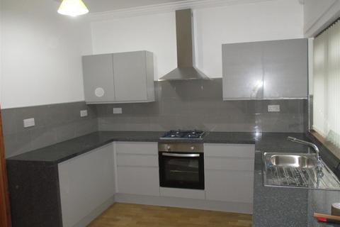 2 bedroom end of terrace house to rent, Aubrey Avenue, Cardiff