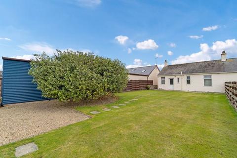 2 bedroom semi-detached bungalow to rent, 20 Lansdowne Road, Ayr, KA8 8LS