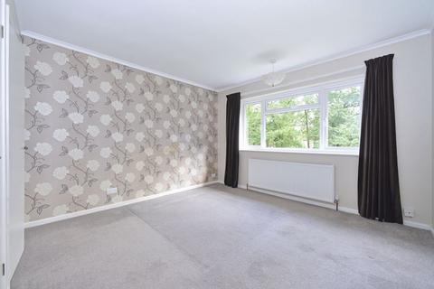 9 Brookside, Cranleigh, GU6 8DA